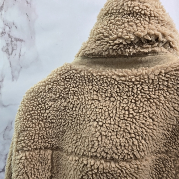 Levis Coat Womens Small Tan Beige Teddy Sherpa Fuzzy Mock Neck Assymetric - Picture 7 of 13
